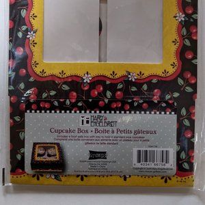 NIP 2009 Cupcake Box Mary Engelbreit
